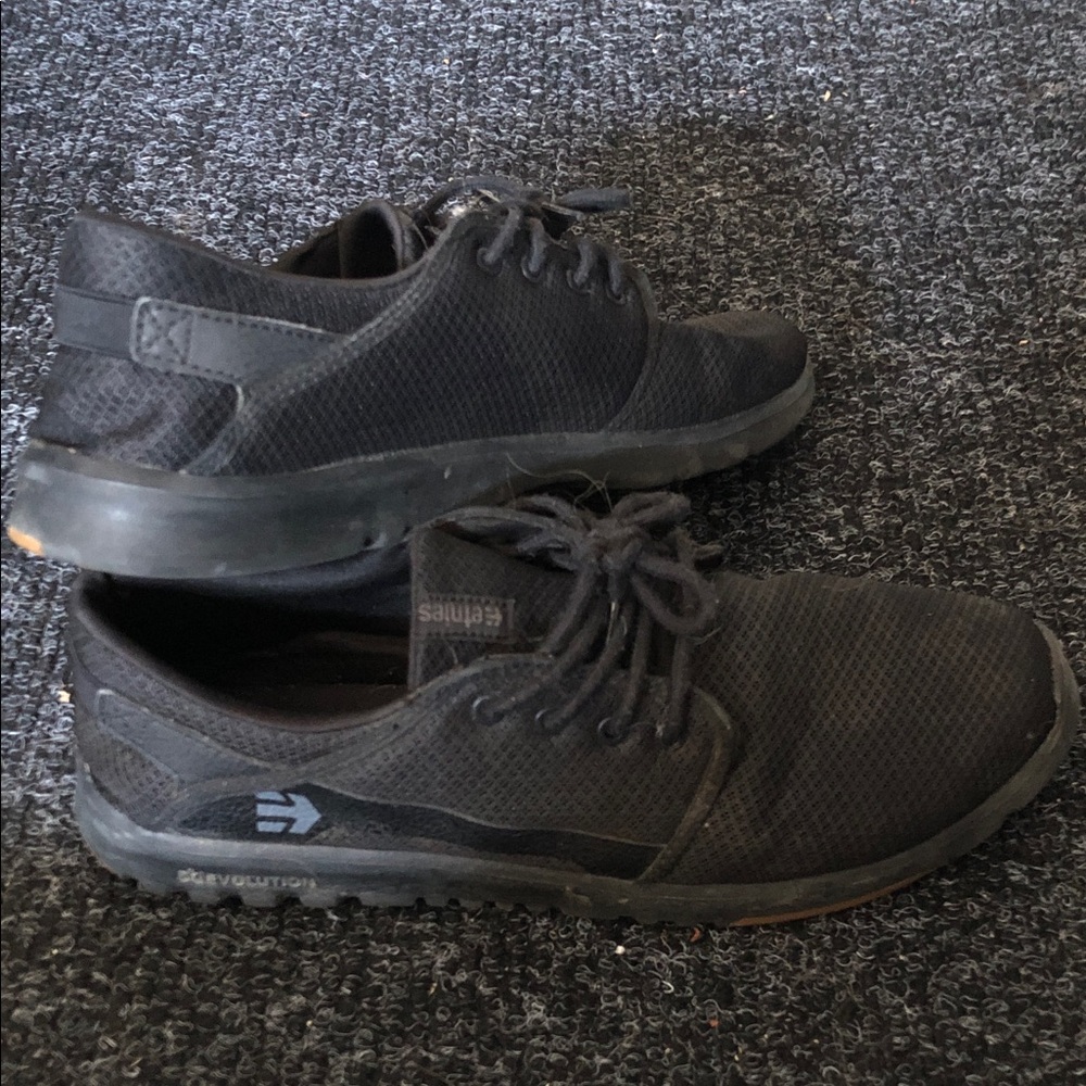 Etnies Men's Black Mesh Lace-Up Sneakers